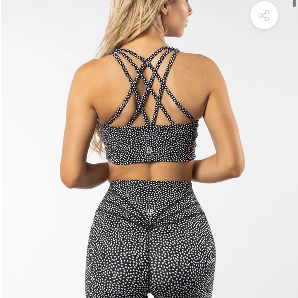 BuffBunny Revolution bra - bossy print